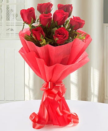 9 adet kırmızı gülden modern buket  Niğde kaliteli taze ve ucuz çiçekler 