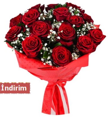 12 Adet kırmızı aşk gülleri  Niğde İnternetten çiçek siparişi 