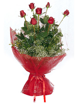  Niğde uluslararası çiçek gönderme  7 adet gülden buket görsel sik sadelik
