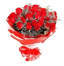  Niğde 14 şubat sevgililer günü çiçek  12 adet kırmızı güllerden görsel buket